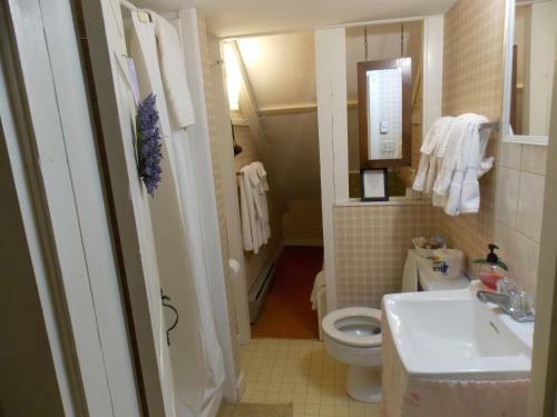 Bed & Breakfast Old Red Inn & Cottages