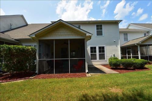 1614 Tanglewood Townhouse