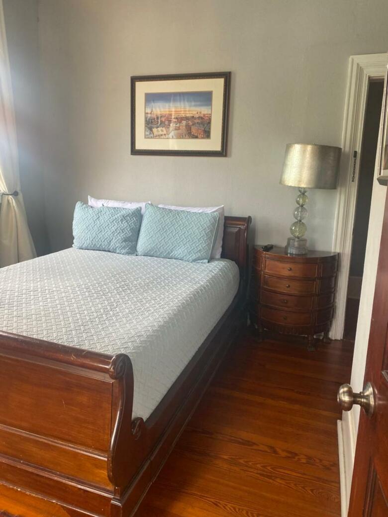 Bed & Breakfast Balcony Guest House