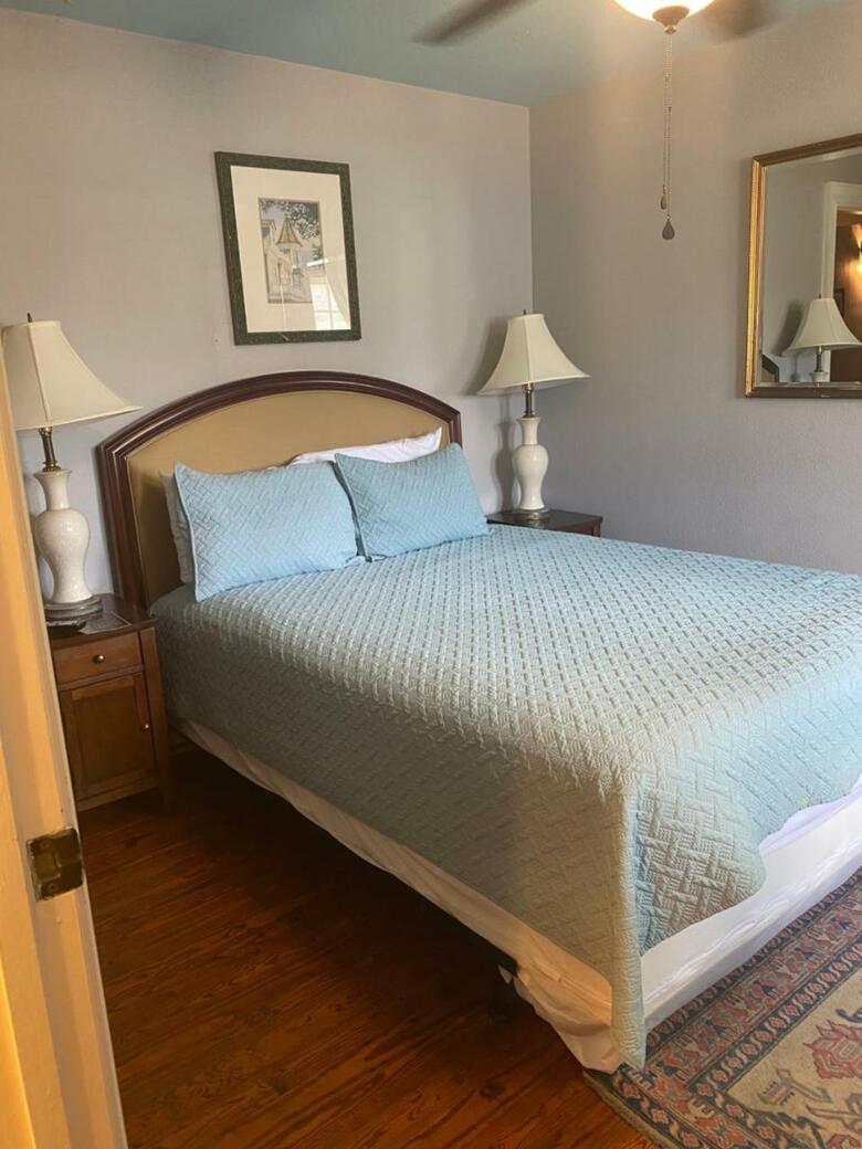 Bed & Breakfast Balcony Guest House