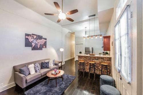 Two-bedroom, Two-bath Located In Historic Treme