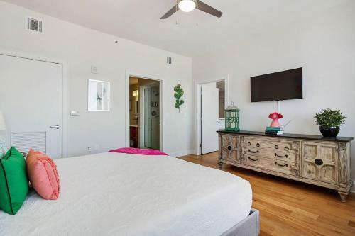 Apartamento 12th Fl- Skyline W/ Cityscape Views-rooftop Pool