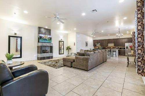 Apartamento Spacious 3br/2.5bath Condo In Great Location