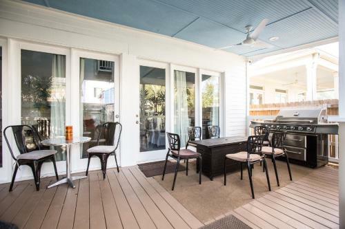 Posada Antonine Apartment Upper Garden District