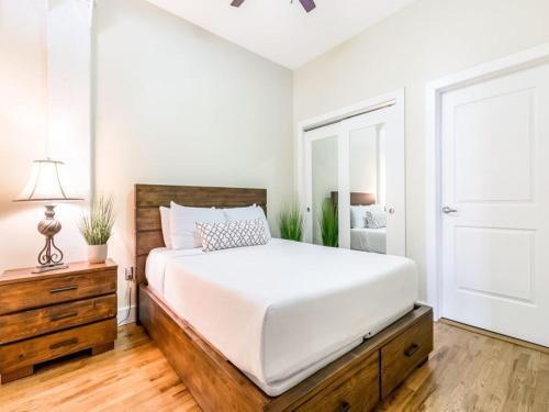 Apartamentos Spacious Condos Steps Away From French Quarter