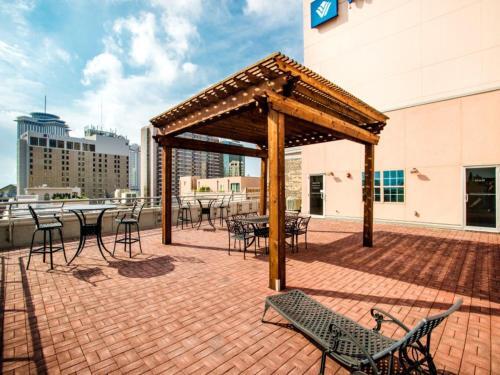 Apartamentos Spacious Condos Steps Away From French Quarter