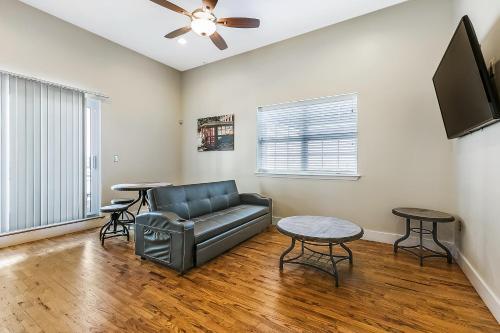 Apartamentos Spacious Condos Steps Away From French Quarter