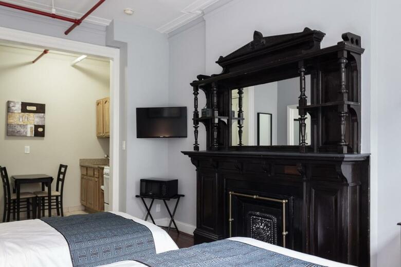 Hostal The Central Park North