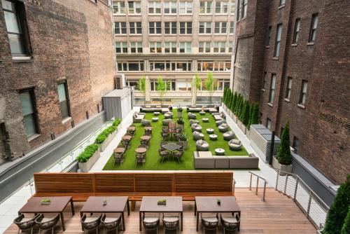 Hotel Embassy Suites By Hilton New York Manhattan Times Square