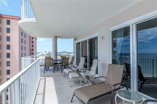 Apartamento Regency Isle 812