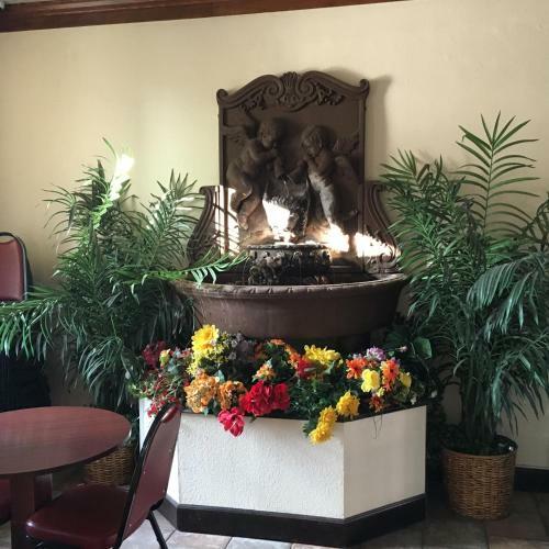 Motel Garden Inn & Suites