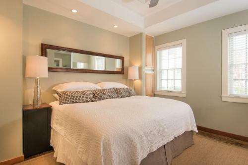 8 Dyer Hotel