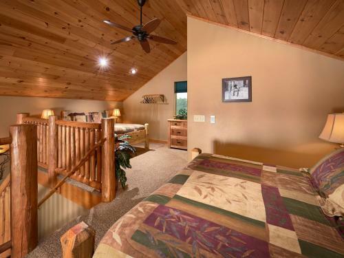 Hostal Tudor Rose B&B And Chalets