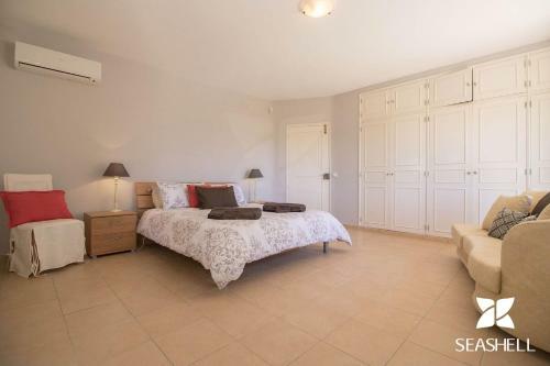 Villa Caravela