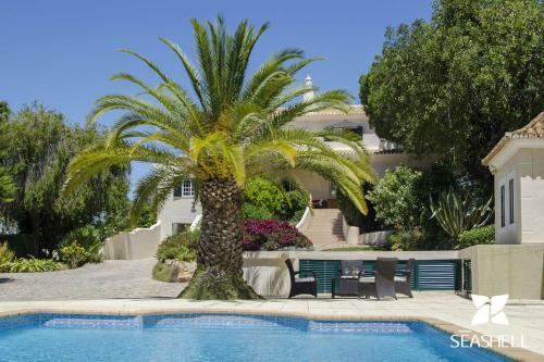 Villa Caravela
