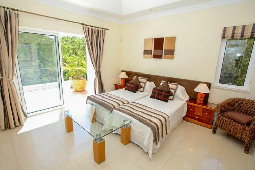 Vale Do Lobo Villa Sleeps 8 Pool Air Con Wifi