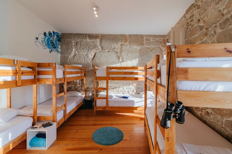 Happy Porto Hostel & Apartments