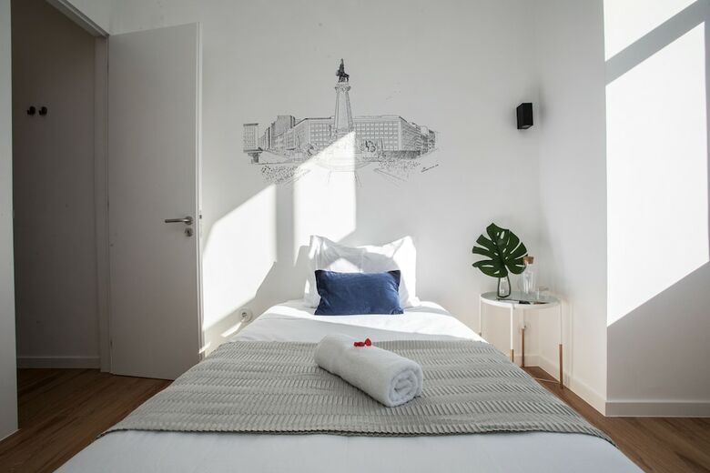 Hostal Lisbon Check-in Guesthouse
