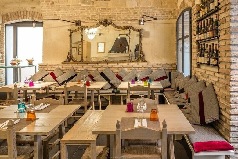 Hostal Palazzo Dessy