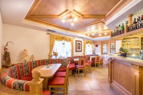 Hotel Garn� Pr� Fior�