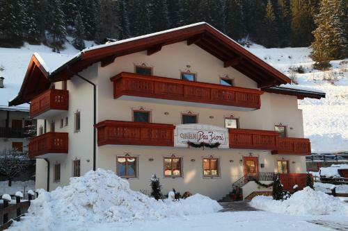 Hotel Garn� Pr� Fior�