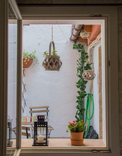 Venicein Apartments