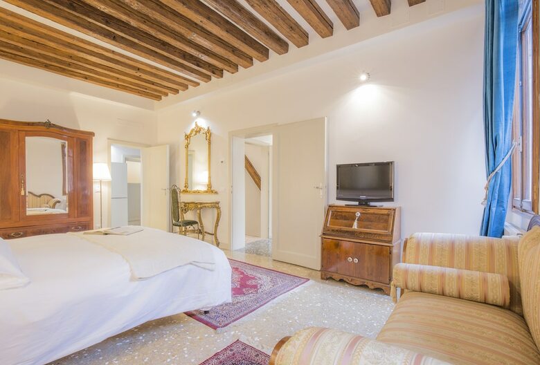 Hostal Corte Realdi Suites Venezia