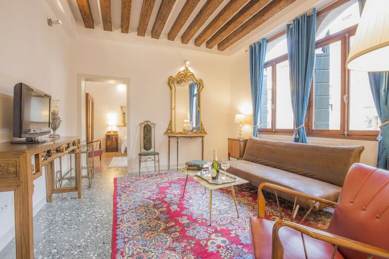 Hostal Corte Realdi Suites Venezia