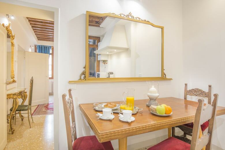 Hostal Corte Realdi Suites Venezia