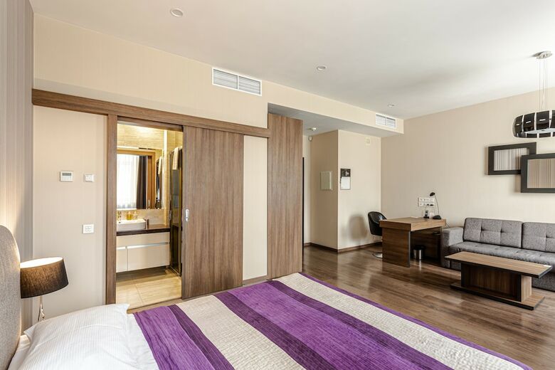 Hotel Senator Apartments Maidan