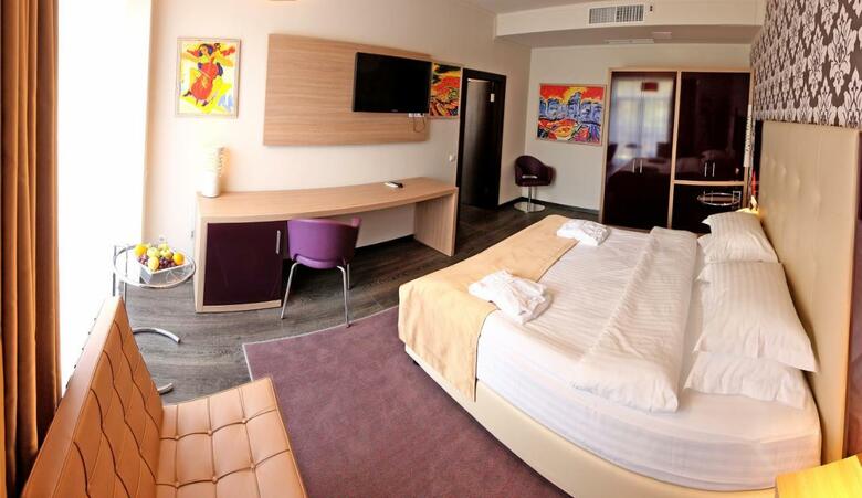 Hotel Puscha Congress