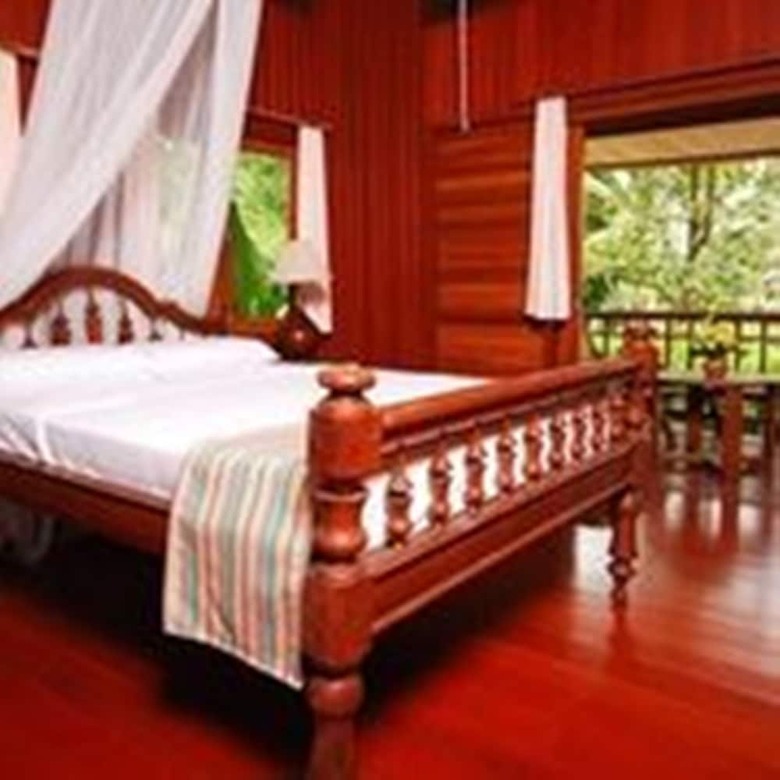 Hotel Baan Mai Cottages And Restaurant