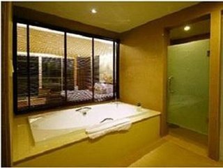 Hotel Peach Blossom Resort