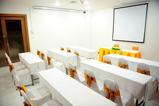 Hotel Peach Blossom Resort