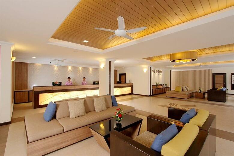 Hotel Kata Sea Breeze Resort