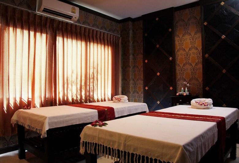 Hotel Kata Sea Breeze Resort