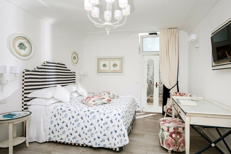 Hostal Villa Corallium
