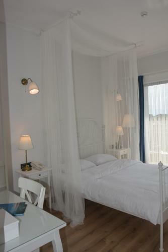 Eleia Hotel ?znik