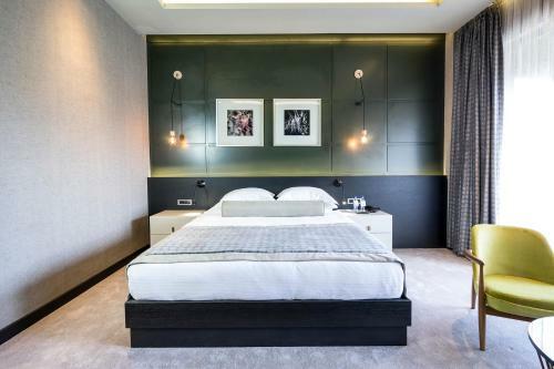 7 Rooms Boutique Hotel