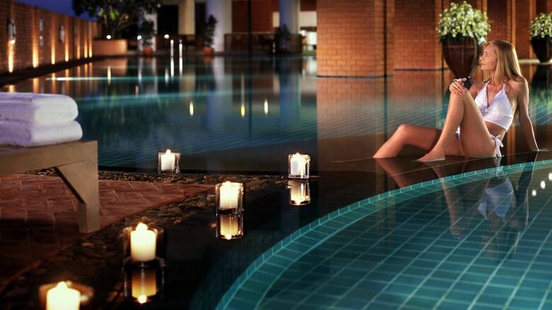 Hotel Lebua At State Tower