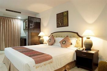 Hotel The Patra