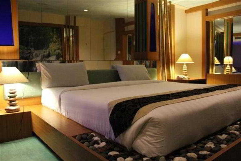 Hotel Ratchada Resort & Spa