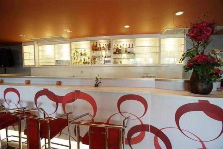 Hotel Ratchada Resort & Spa