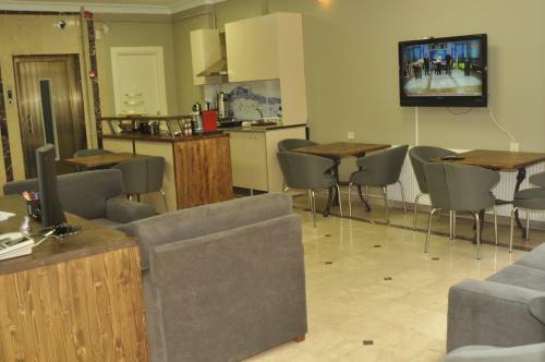 Net House Hotel