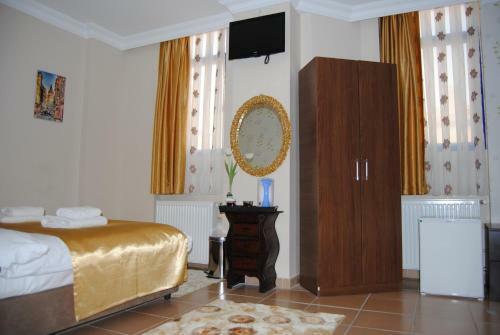 Lotus Hotel