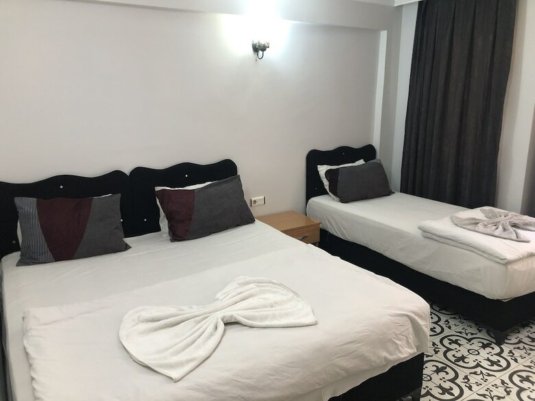Reydel Hotel