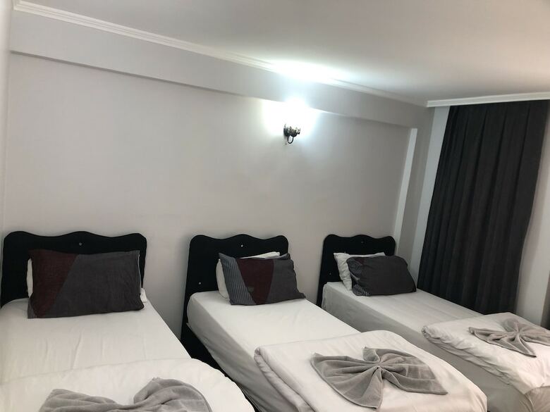 Reydel Hotel