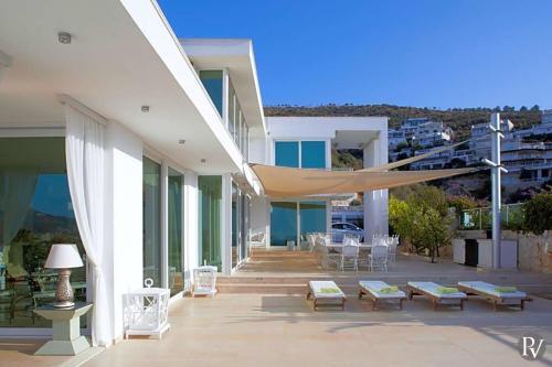 Kalkan Villa Sleeps 8 Pool Air Con Wifi