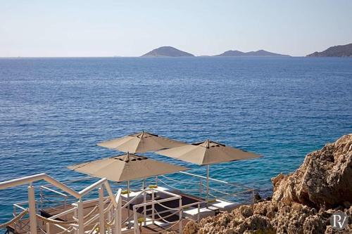Kalkan Villa Sleeps 8 Pool Air Con Wifi