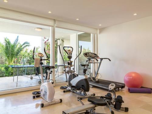 Kalkan Villa Sleeps 10 Air Con Wifi